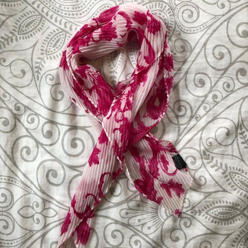 Floral pink and white ribbed scarf travel whimsy oldmoney